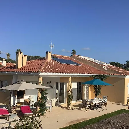 Villa Aol
